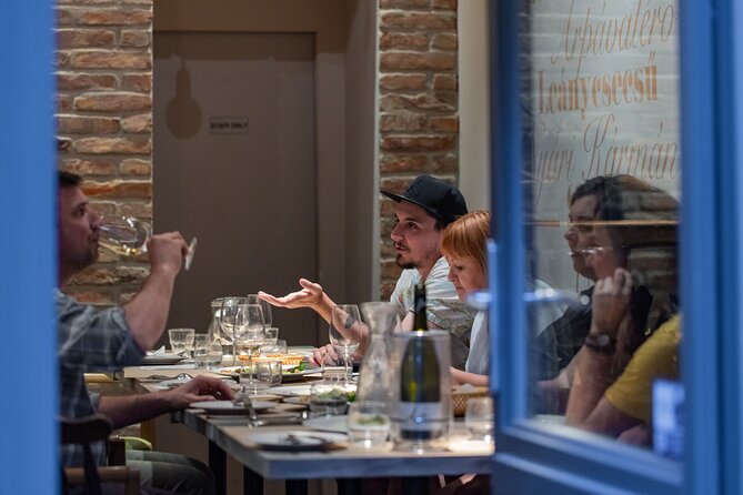 Palace District Evening Culinary, Wine, and History Walk - Why the Palace Quarter Makes This an Excellent Evening Plan