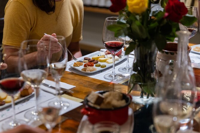 Palace District Evening Culinary, Wine, and History Walk - Meeting at 5:00 pm: Timing and What to Bring