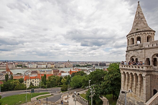 Private Buda Castle Walk with Entry to Matthias Church - Budatower: history talk, with extra admission not included