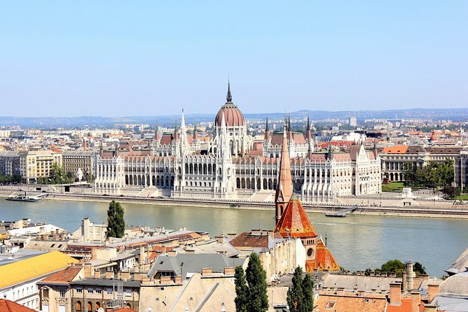 Private Budapest All In One Walking Tour with Strudel Stop - Liberty Square and the Parliament area: 20th-century focus without the museum fatigue