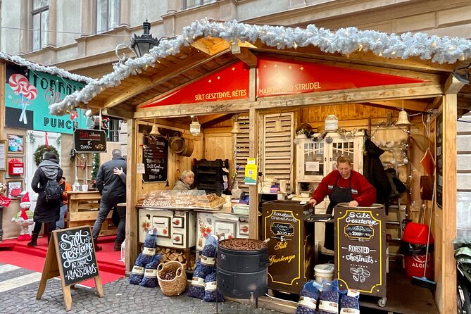 Private Budapest Christmas Market Tour with Chimney Cake & Mulled Wine - Landmark connections: Why passing Gresham Palace helps you orient fast