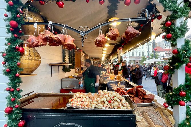 Private Budapest Christmas Market Tour with Chimney Cake & Mulled Wine - Weather and winter reality: What to wear so the tour stays fun