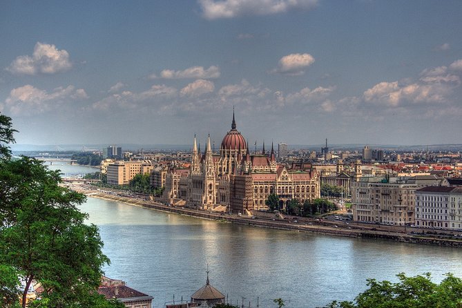 Private Budapest Sightseeing Tour: Royal Castle, Heroes Square, Chain Bridge - Up Gellért Hill to the Citadel Area: Big Views, Quick Context