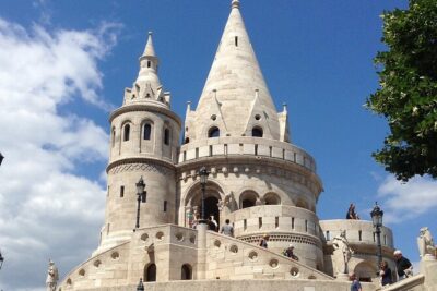 Private Budapest Sightseeing Tour: Royal Castle, Heroes Square, Chain Bridge - Chain Bridge First: The Best Start for Photo-Ready Orientation