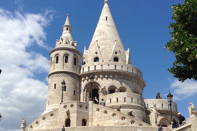 Private Budapest Sightseeing Tour: Royal Castle, Heroes Square, Chain Bridge - Chain Bridge First: The Best Start for Photo-Ready Orientation