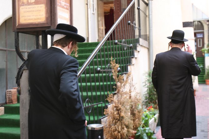 Private Jewish Heritage Tour including Hotel Pickup - Jewish Museum + Holocaust room: how the tour sets context without getting lost