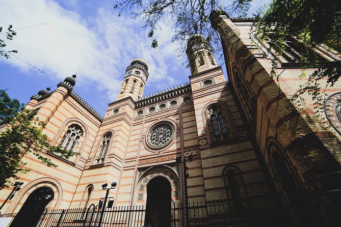 Private Jewish Heritage Tour of Budapest with Local Expert - Erzsébetváros and former ghetto streets: where the neighborhood holds the story