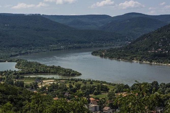 Private Szentendre & Visegrád tour - Szentendrei Duna-part: Artsy Riversides, Museums, and Time to Browse