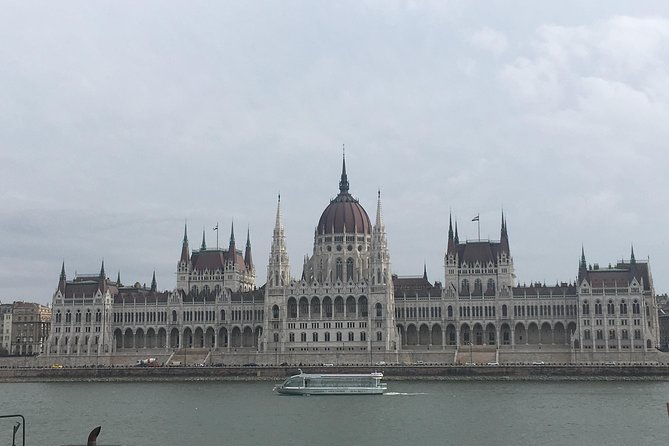 Private Tour Around Budapest - Private guide power: getting more than landmarks