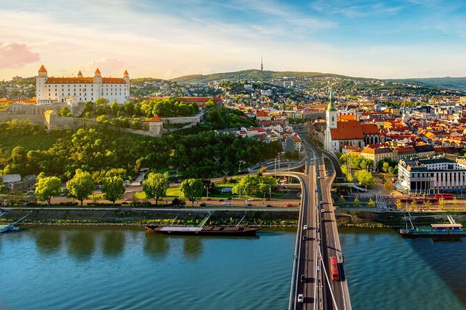 Private Tour from Budapest to Prague Sightseeing - Weather, Pace, and How to Prepare for a 10-Hour Day