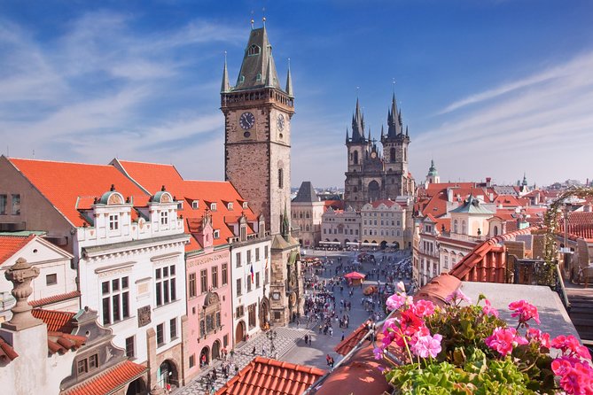 Private Transfer from Budapest to Prague with 2 hours for sightseeing - Vehicles and Comfort: What Your Seat (and Suitcase) Actually Gets