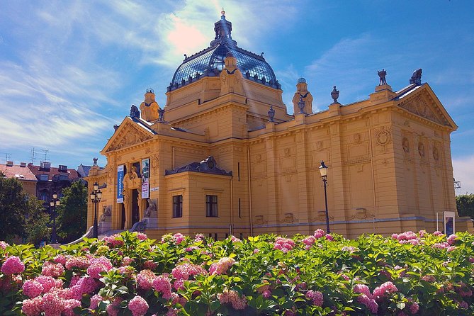 Private transfer from Budapest to Zagreb, 2h stop for sightseeing - Key points to know before you book