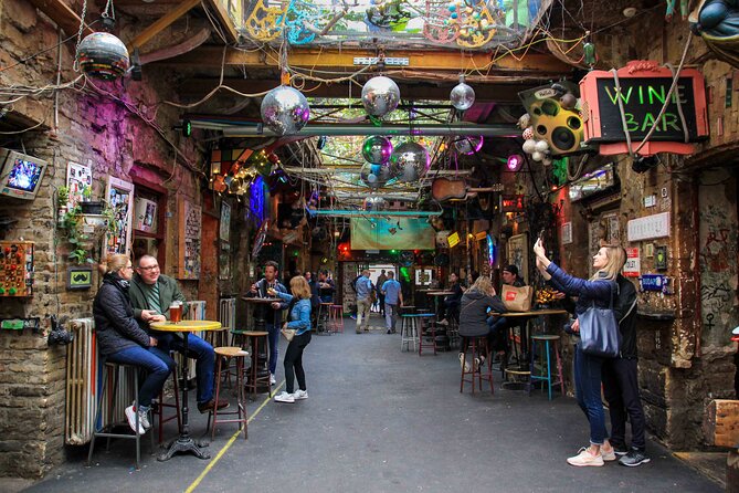 Ruin Bars Tour (Culture, history, and drinks) PROMO PRICE - What to bring (so you don’t spend the whole tour worrying)