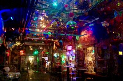 Ruin Pub Walking Tour with a Local Hostess in Budapest - Deák Ferenc Square: The Transit Masterclass for Your Next Day