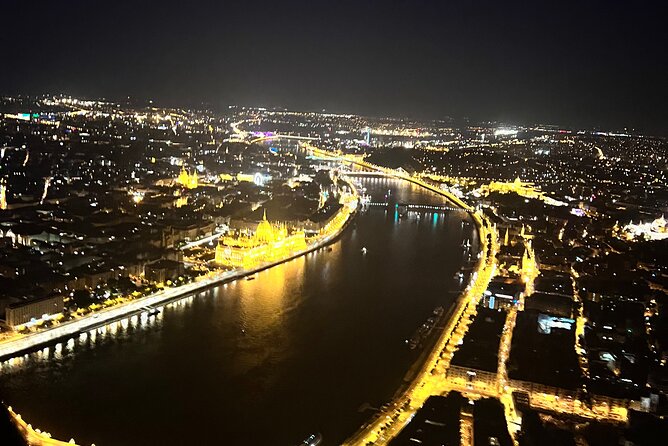 Sightseeing flight over Budapest - Sunset moments can be the big payoff