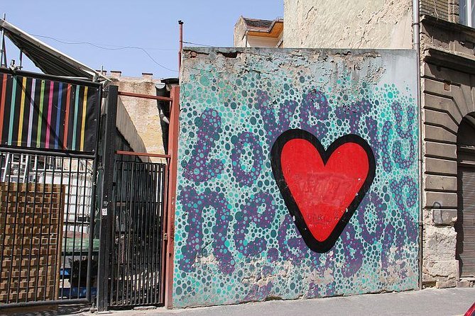 Street Art Tour Budapest - Seeing the Jewish Quarter through artwork, not just buildings
