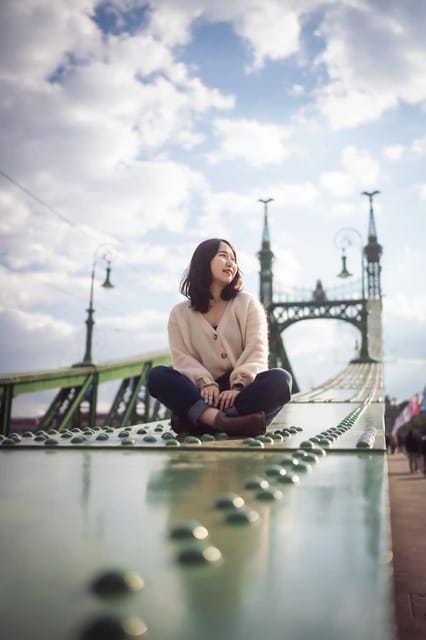 Street photos through the most beautiful streets of Budapest - Liberty Bridge: Start With a Big, Photogenic Frame