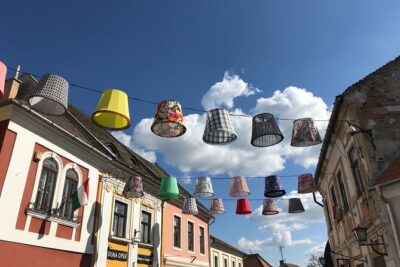 Szentendre: Self-guided Bicycle Tour with optional boat transfer - What you do first: Bike & Relax stop and setup