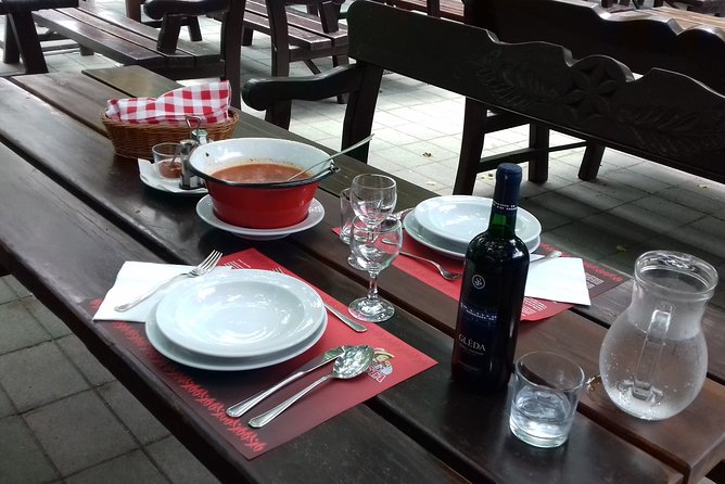 The "Puszta" Horse Show - Stop 1 in Kecskemét: town identity before the stables
