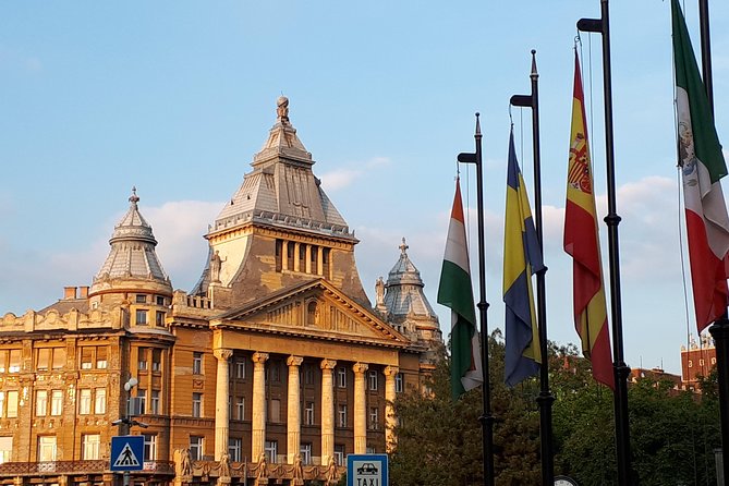 Unique city walk with legends - Andrássy Avenue for 1 full hour: the palaces you’ll start noticing