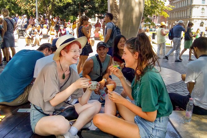 Vegan Hungarian Food Tour / Local delights - A vegan Hungarian lunch tour that works for real travel days