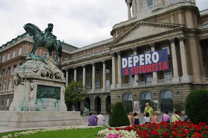 Walk in Buda with Hospital in the Rock Underground Cave Visit - Meeting at Szentháromság tér: What to Expect on Arrival